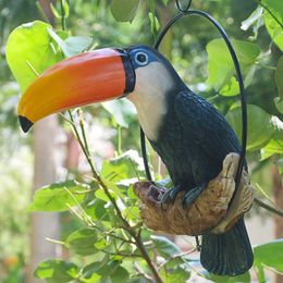 Tuindecoraties Outdoor Tuin Simulatie Vogels IJzeren Ring Toekan Papegaai Hars Decoratie Binnenplaats Sculptuur Ambachten Villa Park Boomornamenten L230715