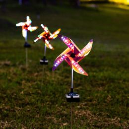Decoraciones de jardín Al aire libre LED Luz solar Molino de viento Lámpara de césped colorida Punto impermeable Camino Paisaje Luces Decoración 230717
