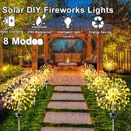 Decoraciones de jardín Luces de hadas de fuegos artificiales LED solares Decoración impermeable al aire libre Lámpara de camino de césped 230717
