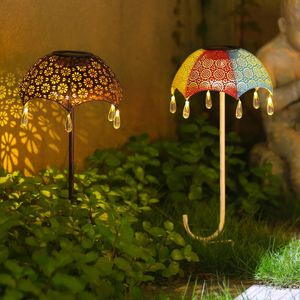 Décorations de jardin Solaire Lampe extérieure Parapluie Art Lumière IP65 Étanche Pelouse Évider Projection Paysage pour Yard Pathway 230717