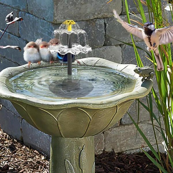 Décorations de jardin Pompe de fontaine à eau solaire avec plusieurs buses en verre puissant en verre de bain d'oiseau pour les enjeux pour