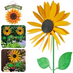 Décorations de jardin Décoration de tournesol 3D Craft Metal Yard Wind Spinners Debout / Mural Flower Farm Art Sculpture pour porte