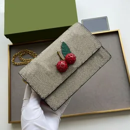 Billeteras de diseñador de jardín para mujeres billetera corta fresa mini bolsas de cadena hebilla de hebra tardía tardía de la mujer