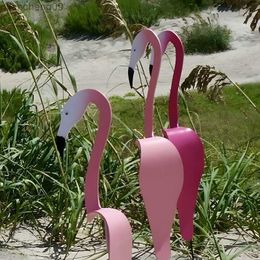 Indicateur de vent de jardin Flamingo Sculpture d'oiseau rotatif lunatique Absolument magnifique Unique Dynamic Bird Garden Yard Decoration L230620