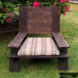 Tuinsets Rustieke terrasstoel met kussen gemaakt van gebrand teakafwerking Drop Delivery Home Tuinmeubelen Outdoor Furniture Otobs