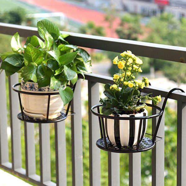 Fournitures de jardin Balustrade de balcon intérieur et extérieur Bureau à domicile durable avec doubles crochets Support à fleurs pratique Structure en fer Type suspendu Anti