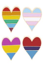 Gay lesbien Pride Rainbow Ematel Batch Bing Badge Unisexe Bijoux de mode Love Heart Brooches9785981