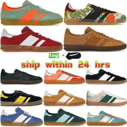 Gazelle Indoor Suede Sneakers Heren Casual Schoenen Dames Designer Schoenen Vet Oranje Blauw Fusion Gum Sean Wotherspoon Wit Zwart Grijs Heren Sport Mesaoutdoor Trainers