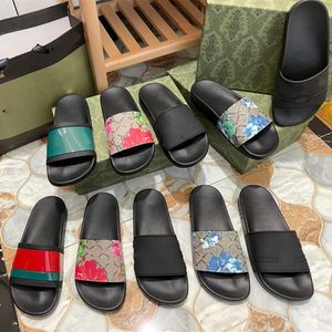 Designer Sandalen Voor Heren Dames Plat Leer Rubber Slippers Sliders Mode Luxe Gestreepte Uitrusting Zoolclaquettes Muiltjes Slijtage Dameskamer Huis Outdoor Slippers