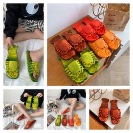 Zapatillas diseñador de engranajes Sandalias para mujeres Flap calzonas Fashion informal grande SA 59