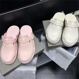 Gear Highs Quality Baotou Dikke bodem Slippers Wit roze ontwerpers Luxurys Sandalen voor dames klassieke slides Flats Rubber platform Flip Flops Loafers Maat 35-41