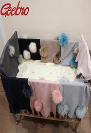 Geebro Pasgeboren Warm Wool Swaddling deken met 15 cm echte wasbeer fur pompom kinderen baby reizen slapend deken beddengoed 2010269418512