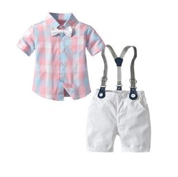 Conjuntos de ropa para bebés de estilo caballero Camisa a cuadros de manga corta para niños de verano con pajarita + pantalones cortos con tirantes Conjunto de 2 piezas Traje para niños Trajes para niños