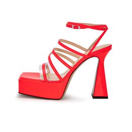 Véritable 2022 Femmes Mesdames Real Patent Leather Sandales Chunky 12cm High Heels Summer Head Casual Peep Toe Party Marding Cross-Tied-Tied Band Pvc Taille 1140
