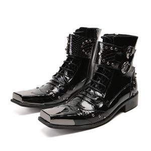 Echte Britse leerstijl zwarte enkelschoenen voor vierkante stalen teen buckle militaire bezaaid botas punk schoenen mannen 8548