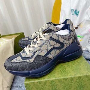 Véritable mode femme Flower Rhyton Mens Casual G Family Designer 2023 Spring Sneake Cuir Old Chaussures Sole Sole Polvyle Shoe Couple Sports Ivuj