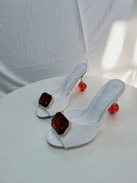 Damas genuinas de cuero de diamantes de imitación Mujeres altas 2024 Sandalias Heels de verano Slipper Slip-on Wedding Vesting Gladiator Zapatos de diamantes Bead Siz 35-43 669