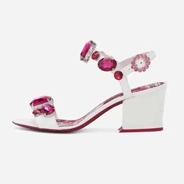 Echte dames sandalen vrouwen 2024 Patentjurkschoenen 6 cm Chicly High Heel Peep-toe bruiloftsfeest Sexy afdrukken Buckle Riem Diamond Bohemie Kleurrijke roze maat D 5529