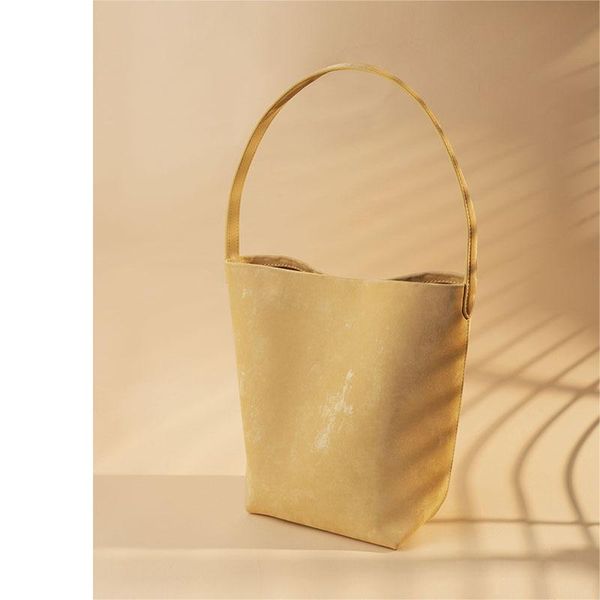 Sac fourre-tout en cuir véritable pour femmes, nouveau sac de Shopping chinois à épaule unique de grande capacité, sac de loisirs sous les aisselles, sac de banlieue, peinture à l'encre de styliste à main levée jaune, 2024