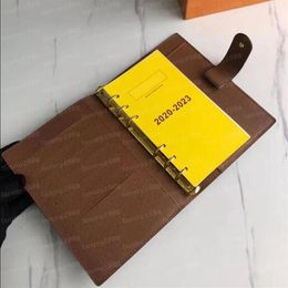 Cuero genuino 7A Calidad Cuaderno Carteras Bolsas Titular Caja de crédito Cubierta de libro Diario de moda Anillo pequeño Agenda Planificador Cuadernos W278r