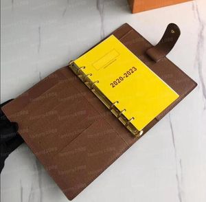 Cuero genuino 7A Calidad Cuaderno Carteras Bolsas Titular Caja de crédito Cubierta de libro Diario de moda Anillo pequeño Agenda Planificador Cuadernos con bolsa para el polvo y caja