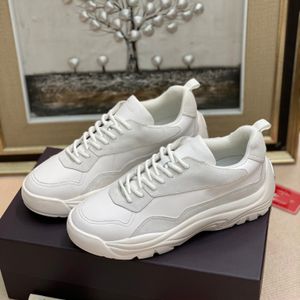 Chaussures sportives en cuir authentique Femmes hommes sports Designer Skate Chaussures Valentinosneakers Running Woman Trainers 56