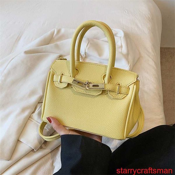 Sacs en cuir authentiques Sac à main de luxe de luxe Advanced Retro Fashion Platinum Handbag pour les femmes Bag 2024 Nouvelles tendances européennes et américaines