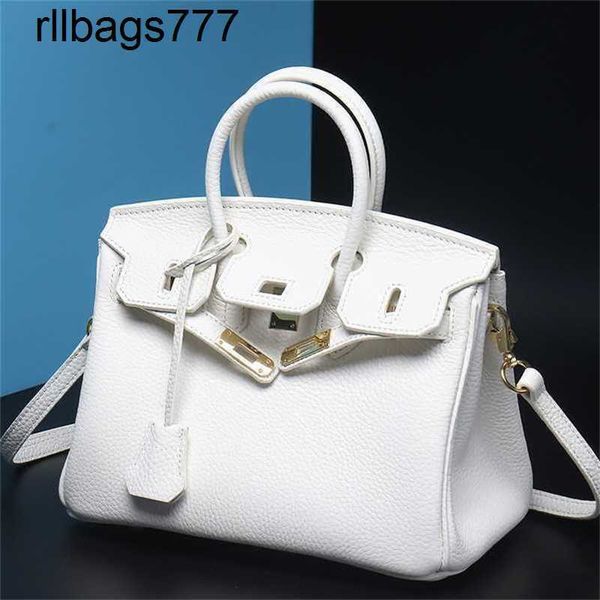 Bolsos Bk de cuero genuino Diseñador Moda clásica Capa superior de mujer Cuero de vaca Blanco puro Hombro portátil Hebilla dorada y plateada Plata hecha a mano