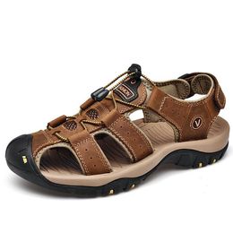 Zapatos de hombres de cuero genuinos Sandalias para hombres de gran tamaño Sandalias de moda Sandalias zapatillas Big Tamaño 38-46