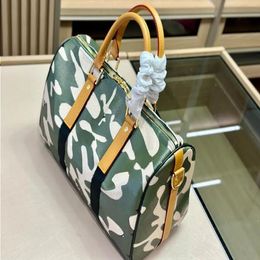 Véritable pour hommes en cuir à la mode grande sac à main mensonges pour hommes camouflage camouflage en cuir authentique sacs de bouffée de gros sacs à bagages desi xbsp