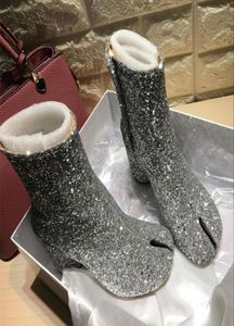 Vériatine en cuir rond Split Toe Botkle élastique Bottes Bling Laser paillettes Tabi Boots High Heel Women Shoes9501092