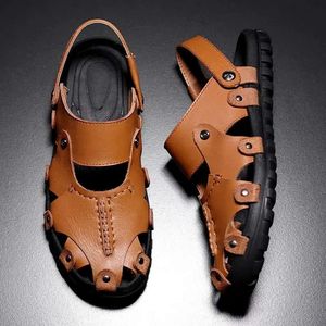 Sandales en cuir authentiques pour hommes Roman 39 Hollow Lightweight Breathable Casual Shoes Summer extérieur Gladiator Sandalia masculin 2db5