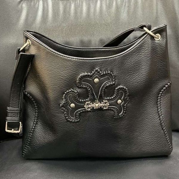 Sac fourre-tout en cuir véritable hommes femmes sacs à bandoulière sac de créateur argent croix rivet sac à main grande capacité sac à provisions style punk moto b ag