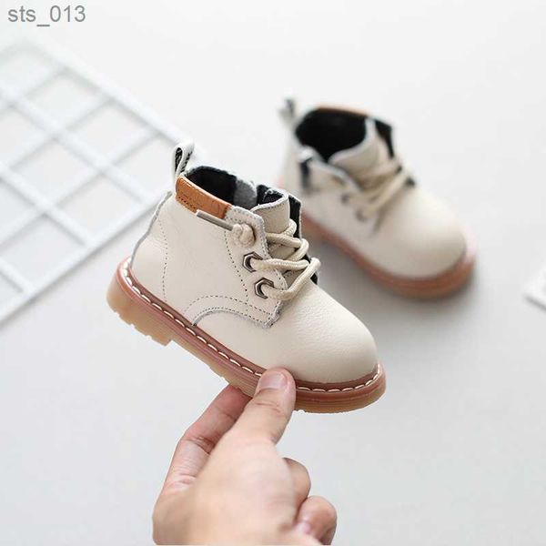 Nuevos zapatos Unisex de cuero genuino para niños pequeños, botas cortas bonitas a la moda para niñas, botines de cuero informales para bebés L230518