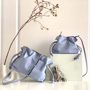 Sac à main en cuir véritable pour femme, fourre-tout, sac à bandoulière, sac à main en cuir souple, fermeture magnétique, cordon de serrage, ornement suspendu en céramique de lapin