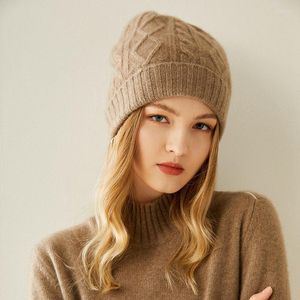 Véritable doux 100% chèvre cachemire tricin tricot pour femmes chapeau d'hiver couleur solide femelle casquettes décontractées chapeaux chauds épais filles cap bonnet / crâne oli