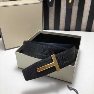 Véritable Tom Box avec Dustbag Designer Accessoires de ceinture de haute qualité Ceintures de luxe Hommes Femmes Ford Boucle en cuir et ceintures Vêtements de mode TF