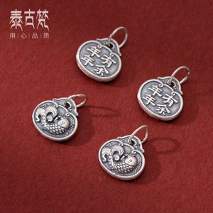 Geomancy Accessory 999 Zuyin 3d Hard Silver gebruikt Koi Lucky Bag Hanger Handstere wind Accessoires Handgemaakt touwhangende stuk T0