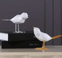 Résine géométrique Craft Bird Figurine State Office Office Ornements Sculpture Accessoires Décoration Home Sculpture Bird Escultura3578057
