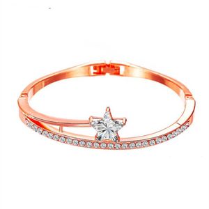 Bracelet en alliage en alliage d'alliage d'étoile géométrique à cinq points Version coréenne du petit bracelet simple de conception originale Q0719