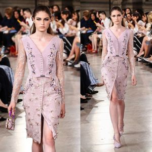 Georges Hobeika 2017 Split Robes De Soirée Porter Profond Col En V Longueur Au Genou Dentelle Applique Robes De Soirée Cristal À Manches Longues Robe De Tapis Rouge