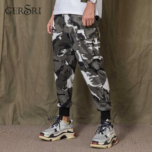Gersri Street Style Loose Beam Foot Bag Pantalon Homme Imprimé Camouflage Rétro Pieds Pantalon multi-poches pour hommes Trouse Mâle X0621