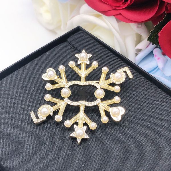 GG Top Brand Designer Double Letter C Pins Broches Channel Women Mujeres Multi Color Cape Buckle Broche Traje Pin Accesorios de joyería de fiesta de bodas