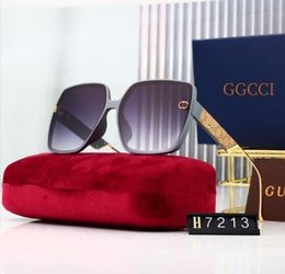 GGCCC Designer Brand Lunettes de soleil Femmes hommes Grands Cadre Design Casual Sunglasses Box en option Fonder Favorite Actrice Mérite de nécessité Sunny 7252 7213 Give