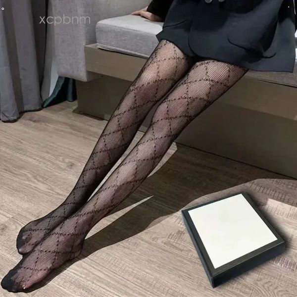 ggity gc gg Chaussettes Sexy Bas Longs Femmes Mode Noir et Blanc Mince Dentelle Maille Collants Doux Respirant Creux Lettre Serré Collant Haute Qualité 142 348