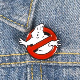 Ghostbusters Enamel Pin White Ghost Denim Broche Red Prohibition Sign Lapel Insignia de humor interesante Joyería divertida