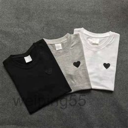 Giew 23SS Diseñador Play T Shirt Commes des Garcons Fashion Fashion Marca Red Heart Bordery Womens Love Maneve Par Par Short Men Cdgs Yg