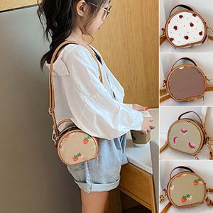 Fashions Designer Kids Baby Handbag Youth Girl Princess Casual Classic Classic Sac Round sacs Hands Purses Mini Tote Tote Crossbody Messenger Sacs