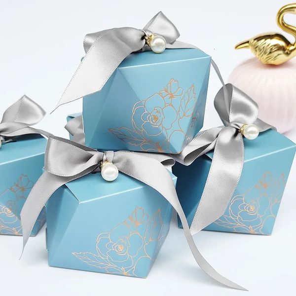 Boîte cadeau Diamond Blue Paper Candy Boîte invitée Mariage Disque d'emballage Chocolate Packaging Board Baby Shower Baby Down Femme Party Decoration 231227