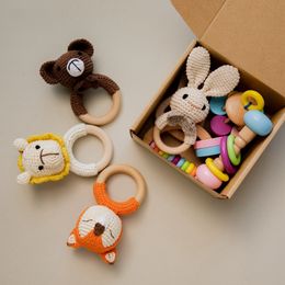 Sets de regalos Grochet Animal Musical Mutajero Soother Wooden Teether Producto bebé Móvil Cuna Anillo Madre Montessori Toys nacido 230717